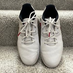 Nike Mens Roshe G Tour golf shoes